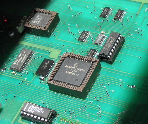 Microcontroleur Motorolla MC68JC11